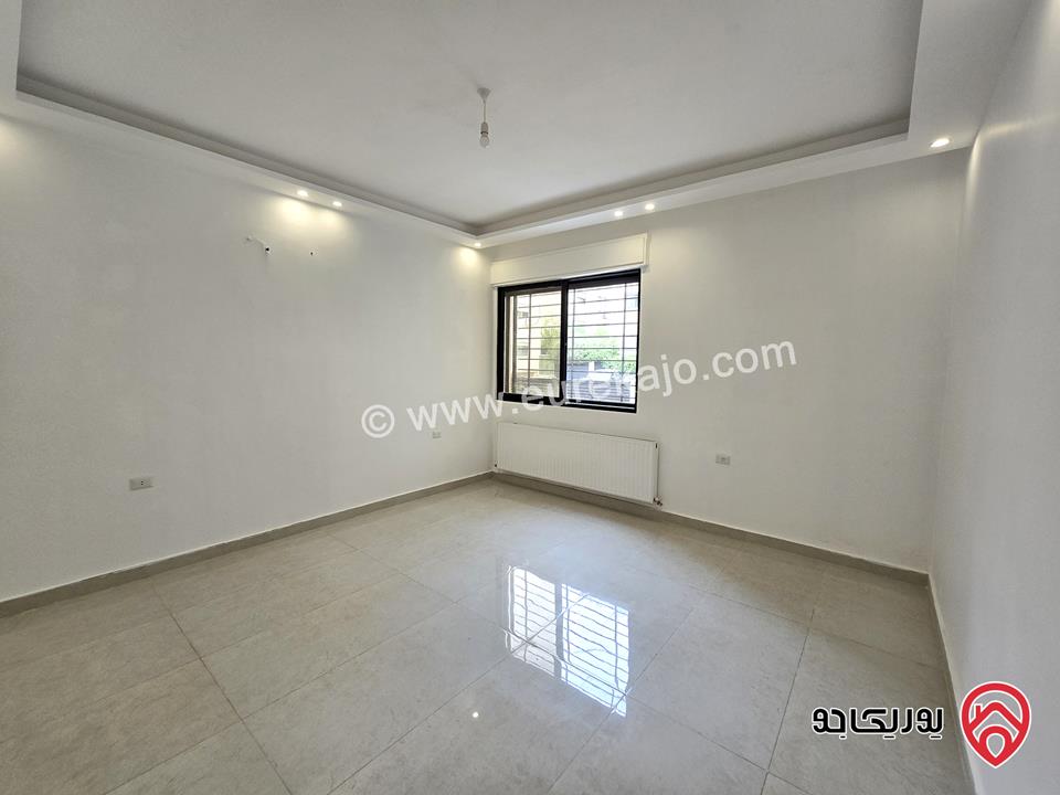شقة ارضية جديدة مساحة 225م داخلي و 100م خارجي مع مدخل خاص للإيجار الفارغ السنوي في عمان - ضاحية الامير راشد