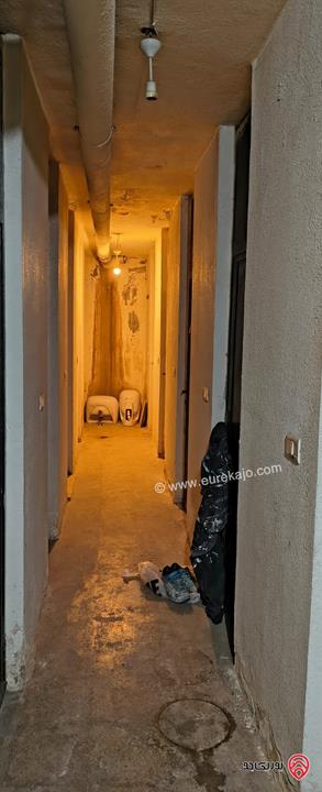 شقة مساحة 218م طابق ثاني للبيع في عمان - خلدا 