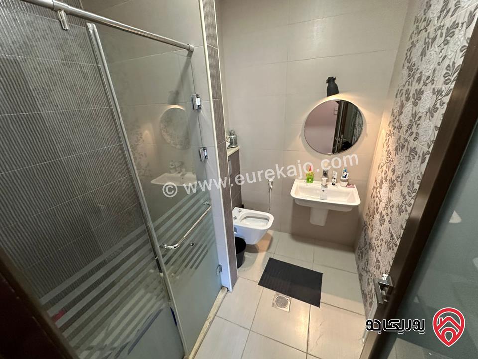 شقة طابق ثالث مساحة 175م للبيع في عمان - ام اذينة