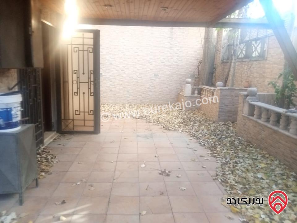 شقة طابق ارضي مساحة 150م داخلي و 150م خارجي للبيع في عمان - منطقة الرابية 