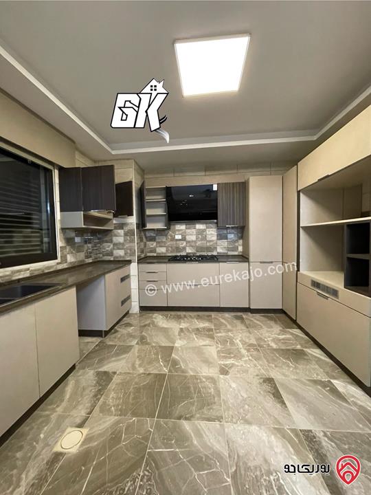 شقة فارغة مساحة 200م طابق ثاني للإيجار في عمان - خلدا