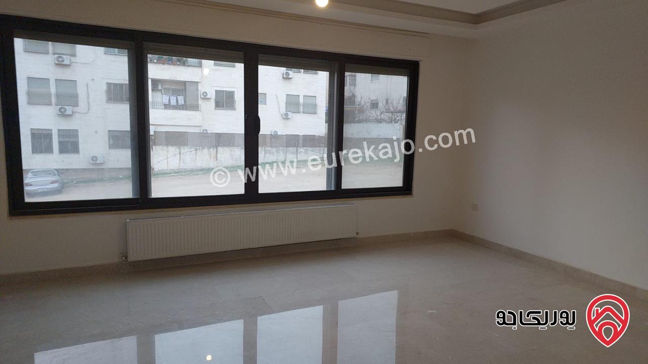 شقة مساحة 195م طابق أول للبيع في عمان - الشميساني