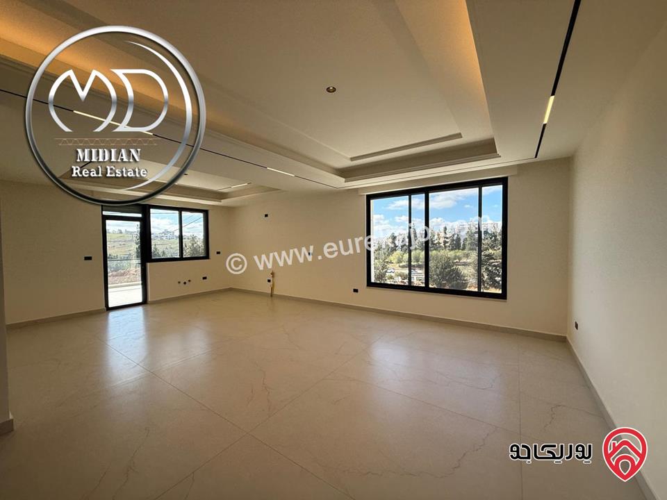 شقق مميزة للبيع في عمان - دير غبار مساحات 220م & 265م تشطيبات ديكورات عصرية فاخرة اطلالة جميلة جديدة لم تسكن