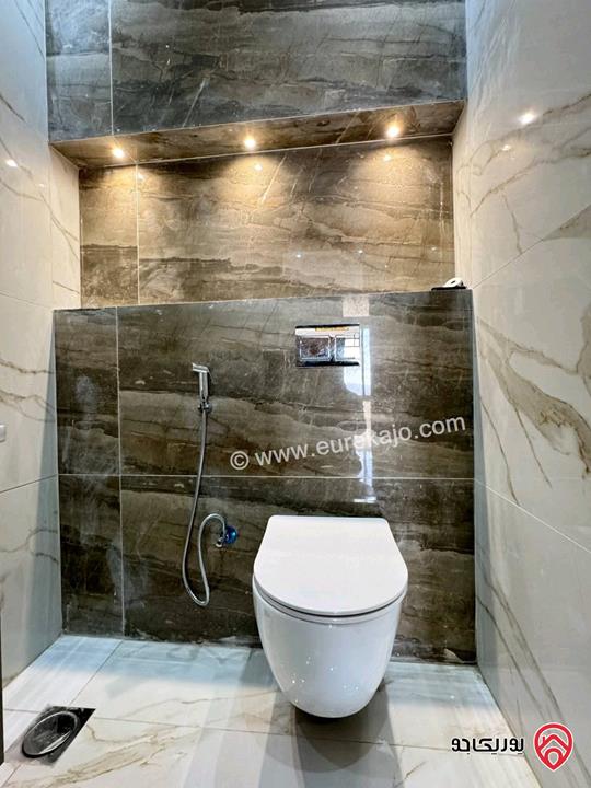 شقة طابق ثالث دوبلكس مع رووف مساحة 173م إطلالة بانورامية للبيع في عمان - شفا بدران