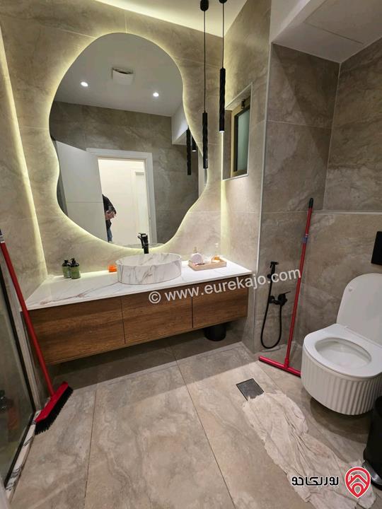 شقة أرضية مساحة 100م للإيجار مفروشة في عمان - أم السماق