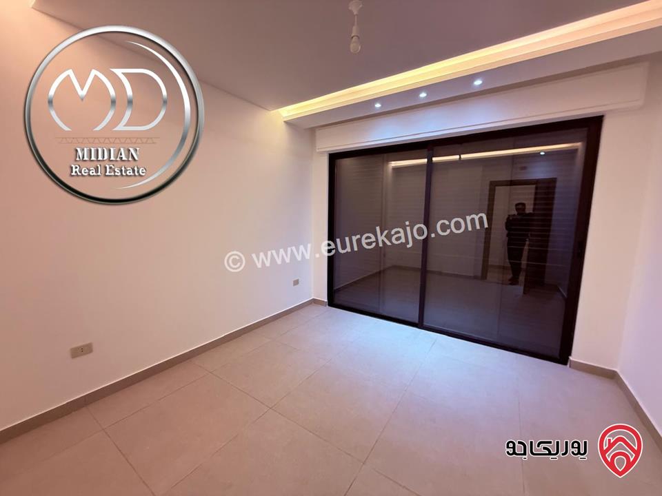 رووف جديد للبيع في عمان - الظهير مساحة 320م مع تراسات تشطيبات و ديكورات عصرية فاخرة اطلالة رائعة