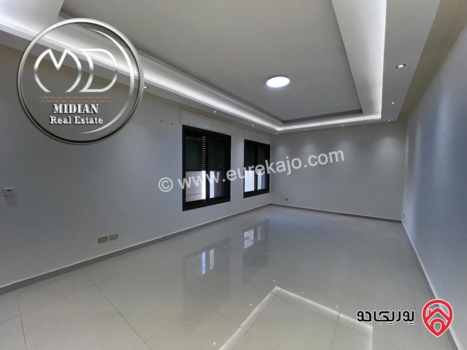 شقة جديدة للبيع في عمان - دير غبار طابق اول مساحة 280م 4 نوم تشطيبات و ديكورات عصرية فاخرة بسعر مغري جداً