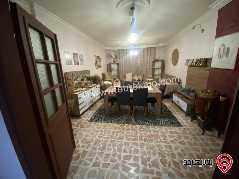 شقة مساحة 150م طابق ثالث للبيع في عمان - ضاحية الأمير حسن دفعة 23000 والباقي 300 دينار * 70 شهر