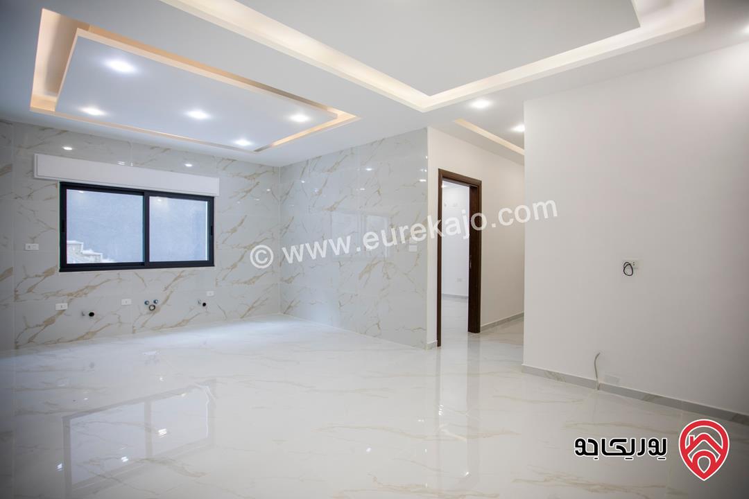 شقة طابق ارضي مساحة 150م مع كراج و مدخل مستقل للبيع في عمان - ضاحية الرشيد كاش او اقساط