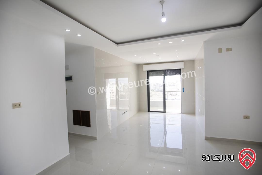 شقة طابق اول مساحة 130م للبيع في عمان - ابو علندا من المالك كاش او اقساط