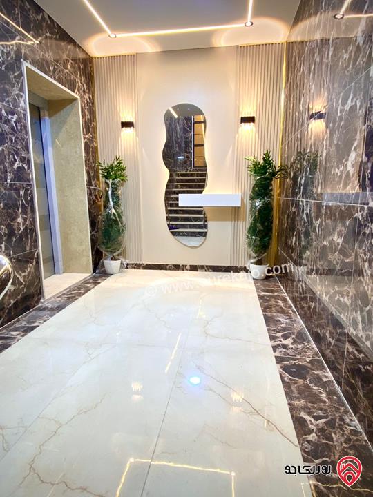 شقة فاخرة جديدة مساحة 160م + 50م ترس للبيع في عمان - المقابلين يوجد كل الطوابق 