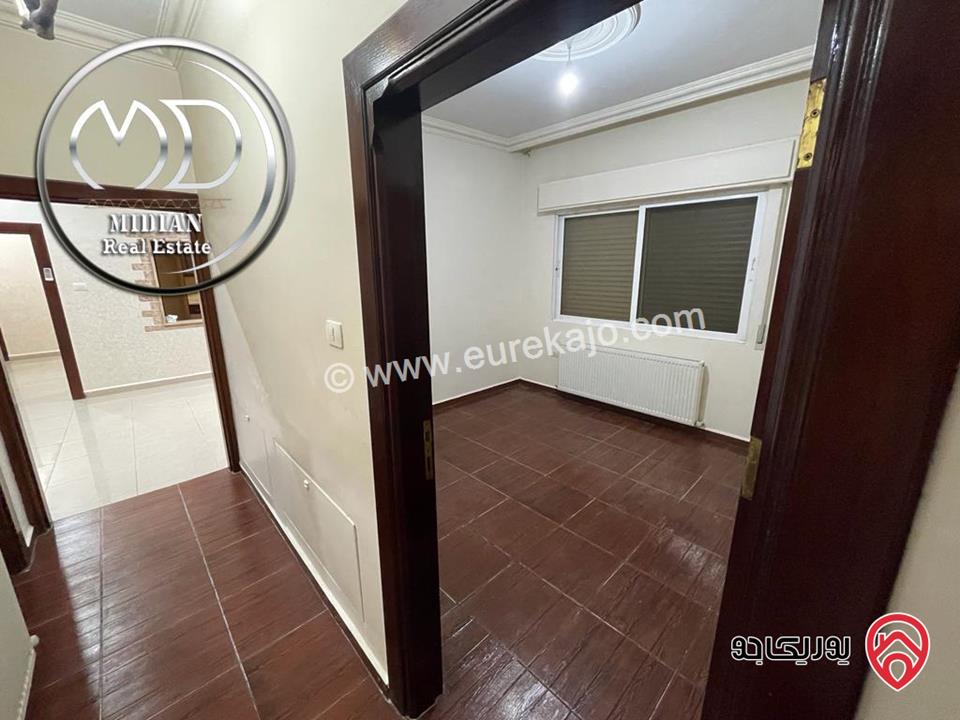 شقة للبيع طابق ثالث في عمان - الجندويل مساحة 160م تشطيبات سوبر ديلوكس اطلالة جميلة بسعر مميز