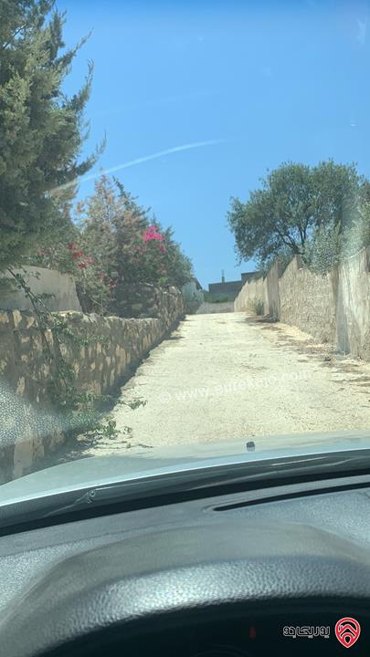 مزرعة مساحة الأرض 2 دونم للبيع بدون منزل في جرش حي الجبارات