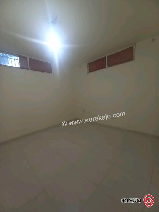 فيلا مساحة 500م على أرض 1900م للبيع في عمان - منطقة ام الدنانير 