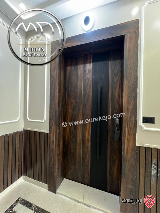 شقق جديدة دوبلكس طابق أخير مع روف للبيع في عمان - خلدا مساحات 140م & 185م مع تراسات امكانية الأقساط بأسعار مميزة