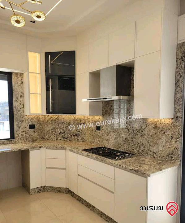 شقة فارغة مساحة 235م للايجار جديدة لم تسكن في عمان - خلدا