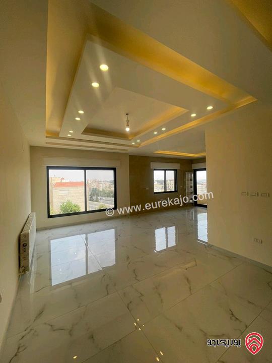 شقة فارغة ديلوكس طابق ثالث مع مصعد المساحة 250م للايجار في عمان - طريق المطار