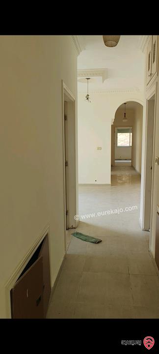 شقة مساحة 125 م طابق أول للبيع في عمان - ابو نصير الوسية