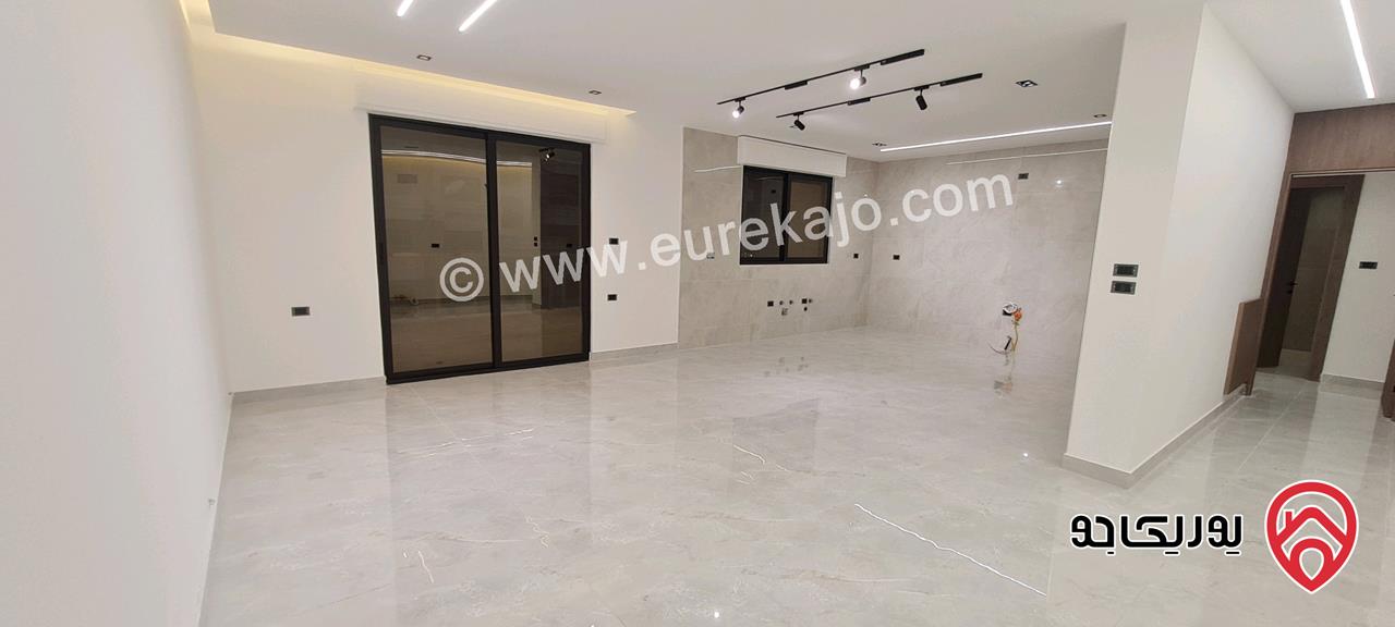 شقق فاخرة طابقية مساحة 207م للبيع في عمان - البنيات بالقرب من مدارس الحصاد