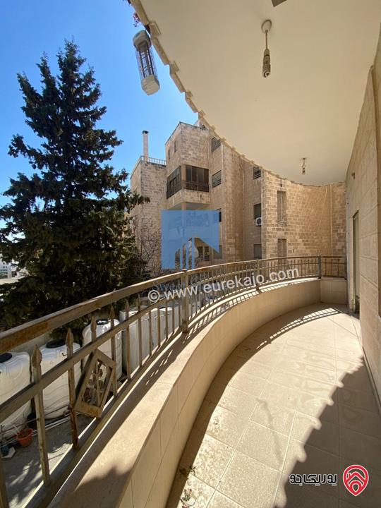 شقة مميزة طابق ارضي معلق 140م تشطيب سوبر ديلوكس للبيع في عمان - خلدا