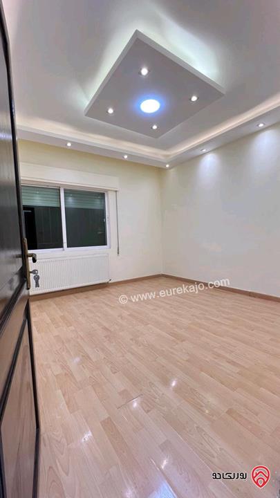 شقة مساحة 191م طابق أول للبيع في عمان - الرابية