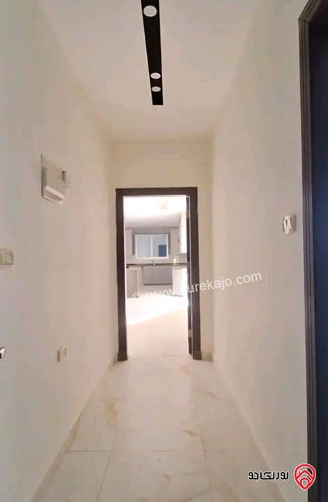 شقة سوبر ديلوكس طابق ثالث مساحة 175متر للايجار في عمان - شفا بدران 