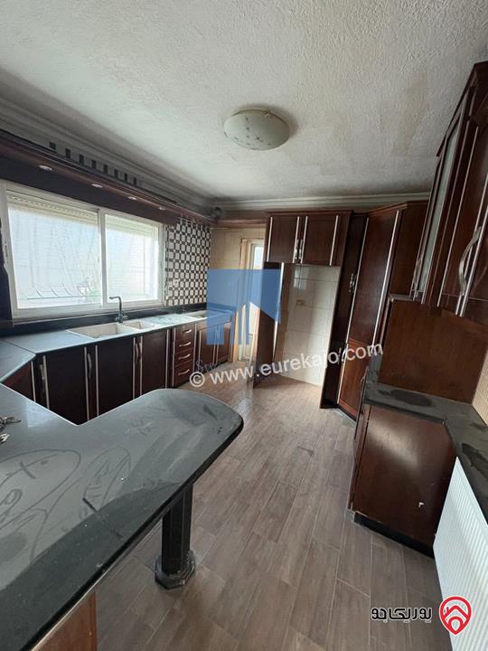 شقة مميزة طابق ثالث 162م تشطيب سوبر ديلوكس للبيع في عمان - أم السماق