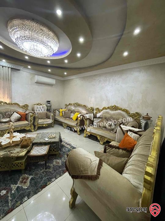 شقة أرضية دوبلكس مساحة 257م داخلي و 250م خارجي للبيع في العقبة - الخامسة