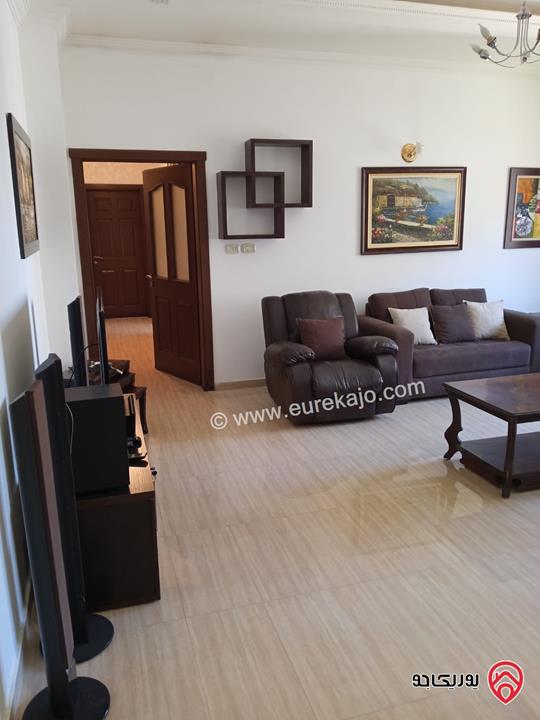 شقة طابقية مفروشة مساحة 275م للإيجار أو للبيع في عمان - دير غبار