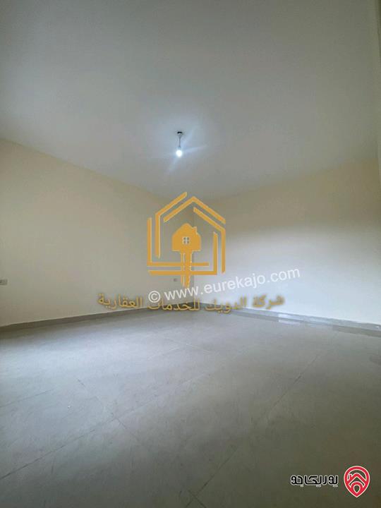 شقة فارغة مساحة 200م طابق أول للإيجار في عمان - خلدا 