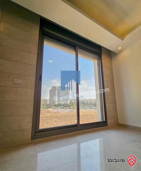 شقة طابقية طابق اول 223م تشطيب سوبر ديلوكس للبيع في عمان - دير غبار