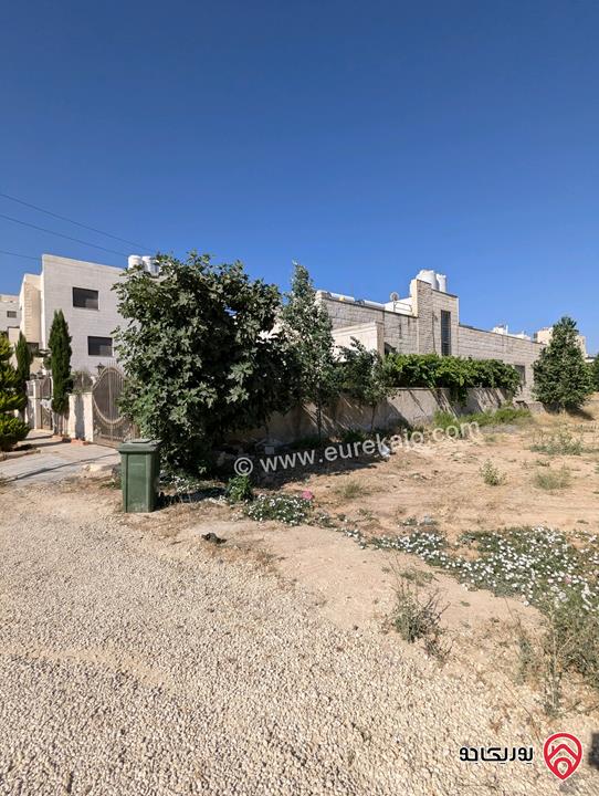 ڤيلا مساحة 700م على أرض 815م للبيع في عمان - مرج الحمام بلعاس