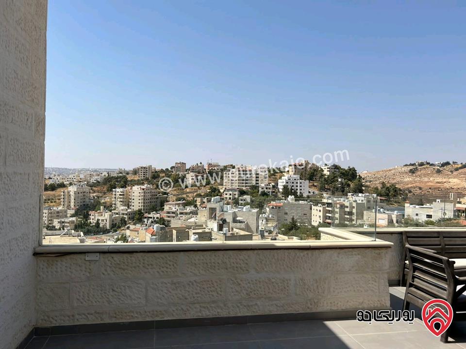 روف مساحة 140م داخلي و 40م خارجي للبيع في الفحيص