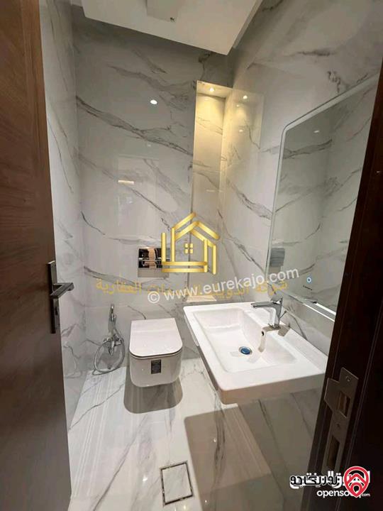 شقة جديدة دوبلكس ثالث مع روف مساحة 250م للإيجار في عمان - ضاحية النخيل 