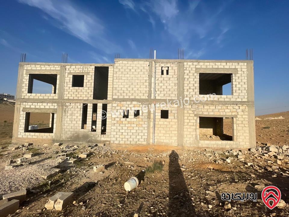 بيت مستقل قيد الإنشاء على أرض مساحة 2 دونم للبيع في المفرق - حوشا