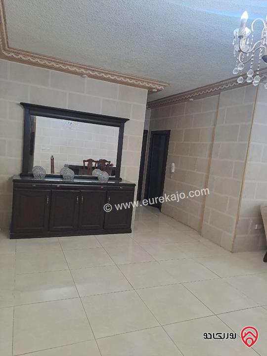 شقة مفروشة طابق ارضي مساحة 250م  للايجار في عمان - الجبيهة