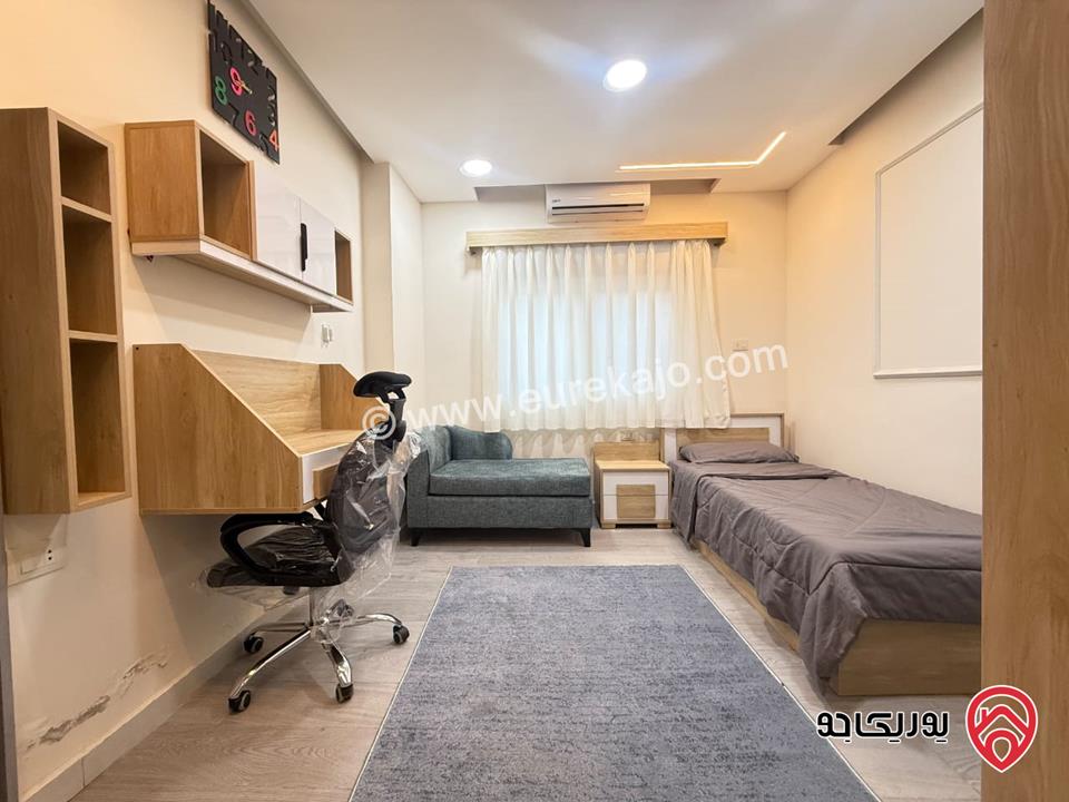 شقة استثمارية 126م فيها 4 استديوهات بحمام و مطبخ لكل استديو للبيع في عمان - الجبيهة جانب الجامعة الاردنية  