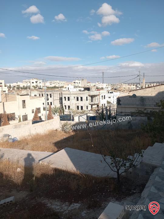 بيت مساحة 200م على أرض 750م للبيع في الزرقاء - شومر إسكان المهندسين 