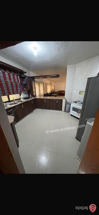 مزرعة مساحة الأرض 10 دونم والبناء 500م للبيع في عمان - منطقة وادي السير البصة ام الخنازير 