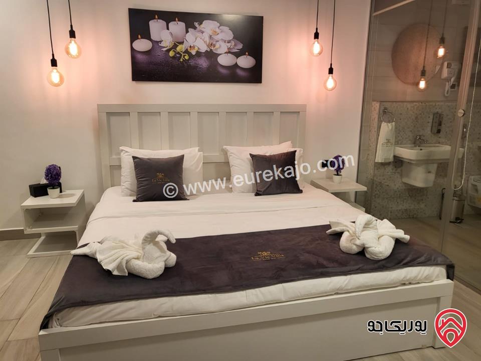 شاليه مفروش و مميز مساحة الأرض 288م والبناء 190م للبيع في البحر الميت