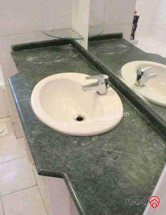 شقة مساحة 250م طابق ثالث للايجار في عمان - الشميساني 