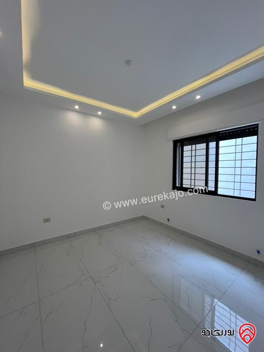 شقة شبه أرضي 125م و ترس 90م للبيع في عمان - البنيات بسعر لقطة 58 الف