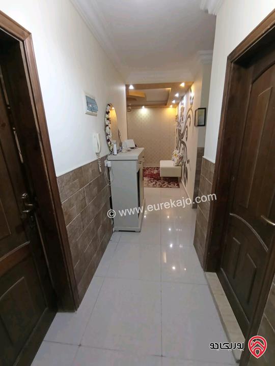 شقة طابق ثاني فني مساحة 137م للبيع في اربد 