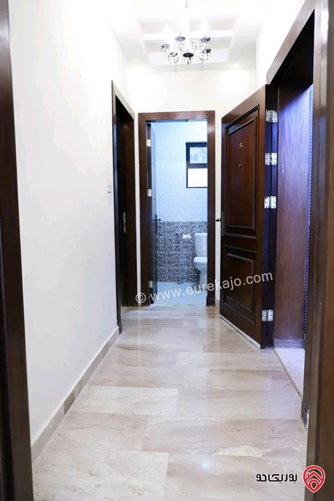 شقة ارضية مساحة 173م داخلي و 40م خارجي للبيع في عمان - مرج الحمام 