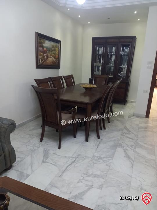 شقة طابق ثالث مساحة 175م للبيع في عمان - خلدا