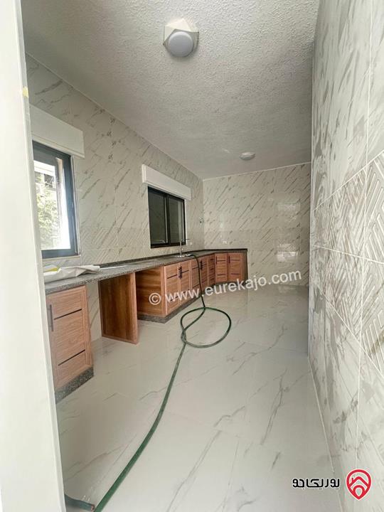 شقة طابق أرضي مساحة 150م للايجار في عمان - تلاع العلي 