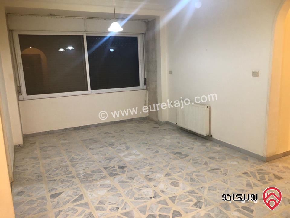 شقة مميزة للبيع في عمان - أم السماق طابق ثاني 165م تشطيب سوبر ديلوكس بسعر مغري