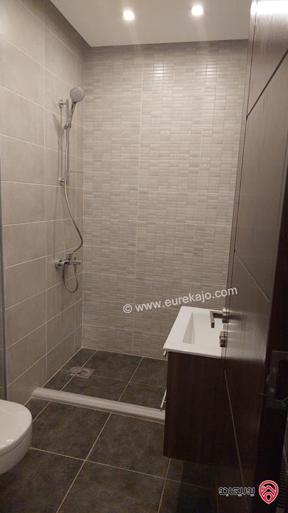 شقة مساحة 195م طابق أول للبيع في عمان - الشميساني