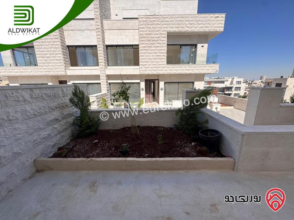 فيلا متلاصقة للبيع في عمان - عبدون مساحة الارض 400م ومساحة البناء 500م موقع مميز