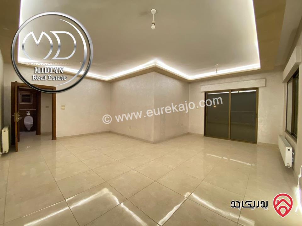 شقق جديدة مساحة 175م  سوبر ديلوكس اطلالة جميلة للبيع في عمان - دير غبار بسعر مميز جداً